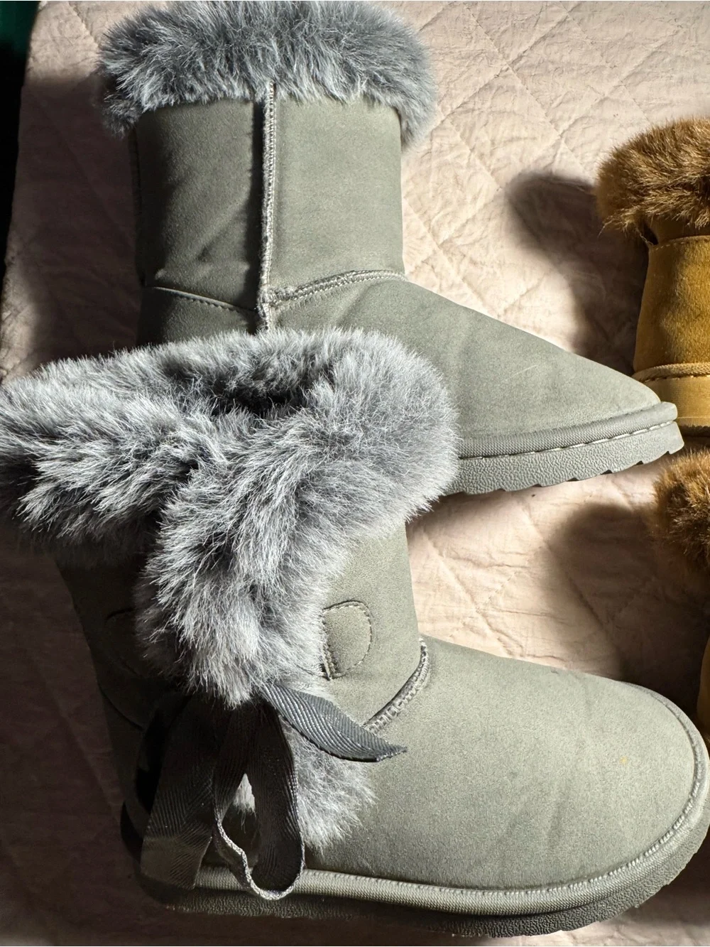 Amazon Girls Faux-Fur Ankle Winter Boots in Gray and Camel